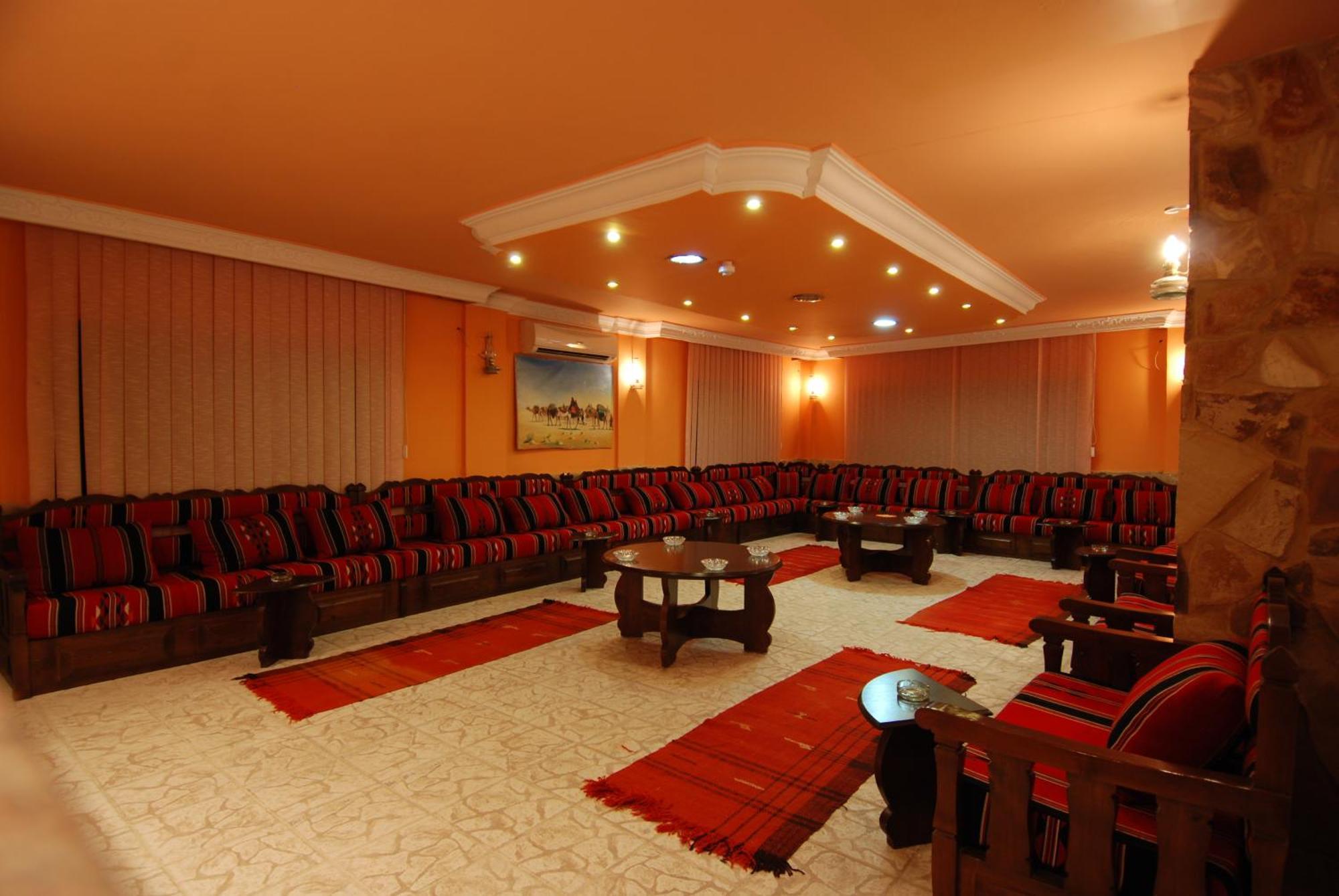 Al Rashid Hotel Wadi Musa Exterior photo