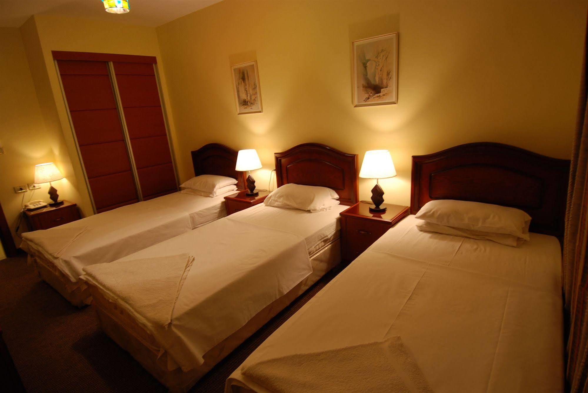Al Rashid Hotel Wadi Musa Exterior photo