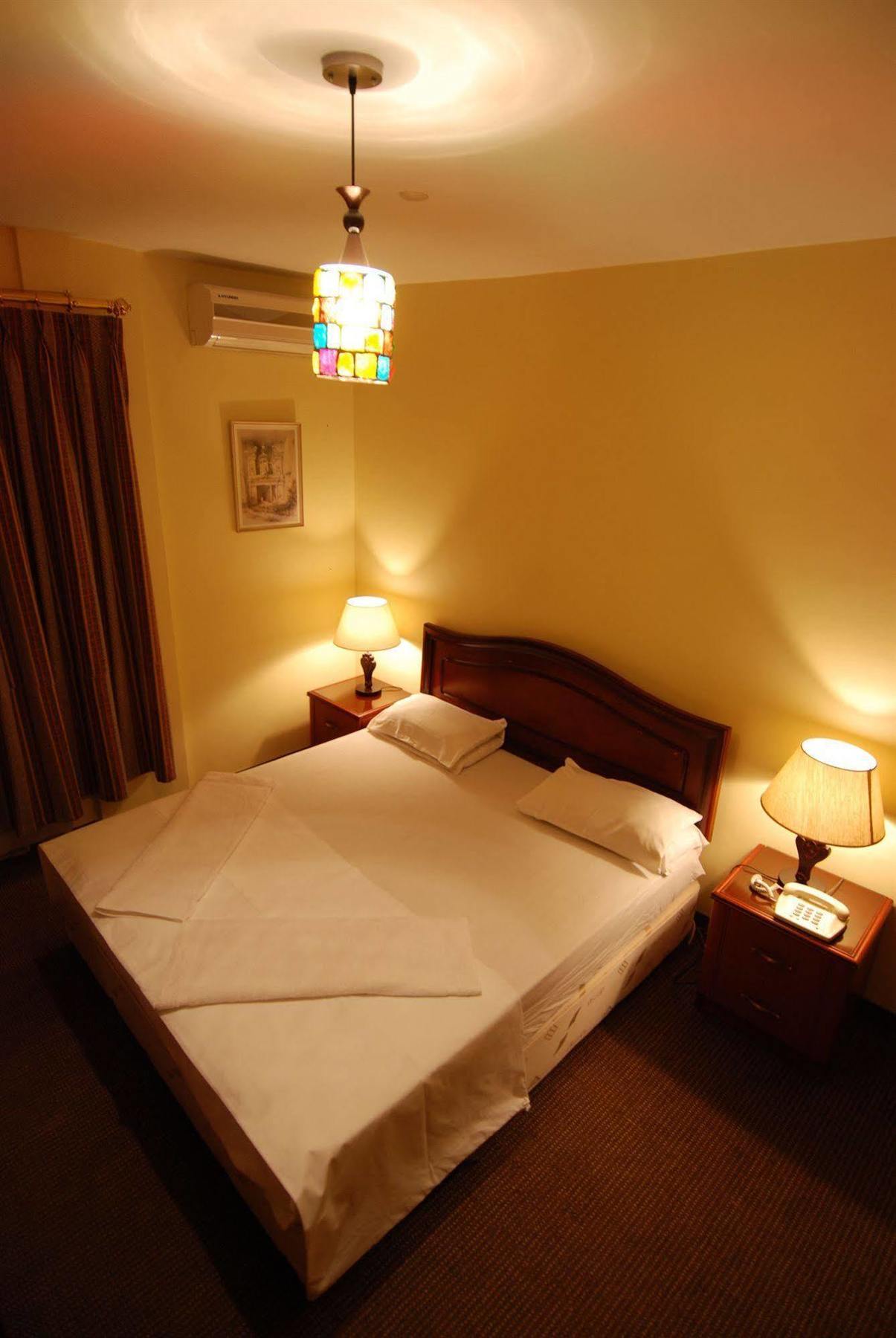 Al Rashid Hotel Wadi Musa Exterior photo
